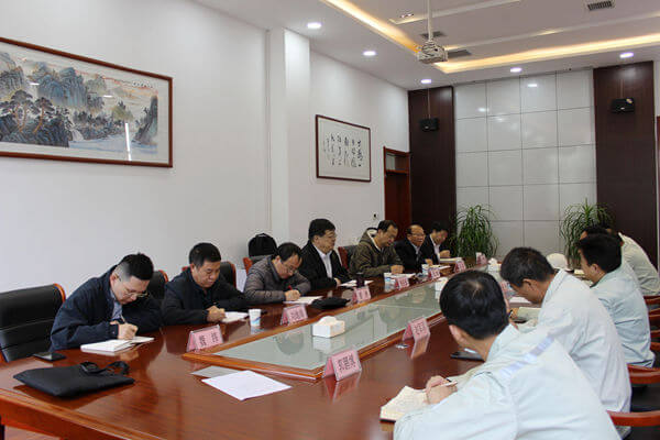 集團公司黨委書記、董事長楊百鎖到華浩軒公司調(diào)研指導(dǎo)工作